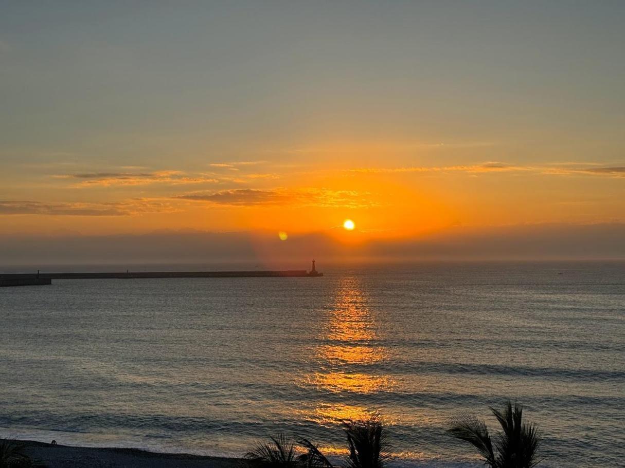 הואליין סיטי Before Sunrise Seaview B&B מראה חיצוני תמונה